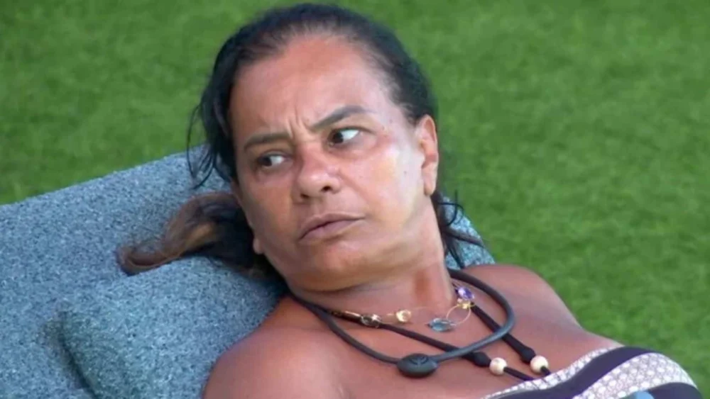 Morena Mariah Addresses Mother Solange Couto’s Reality Show Controversy, Emphasizing Personal Independence and Activist Principles