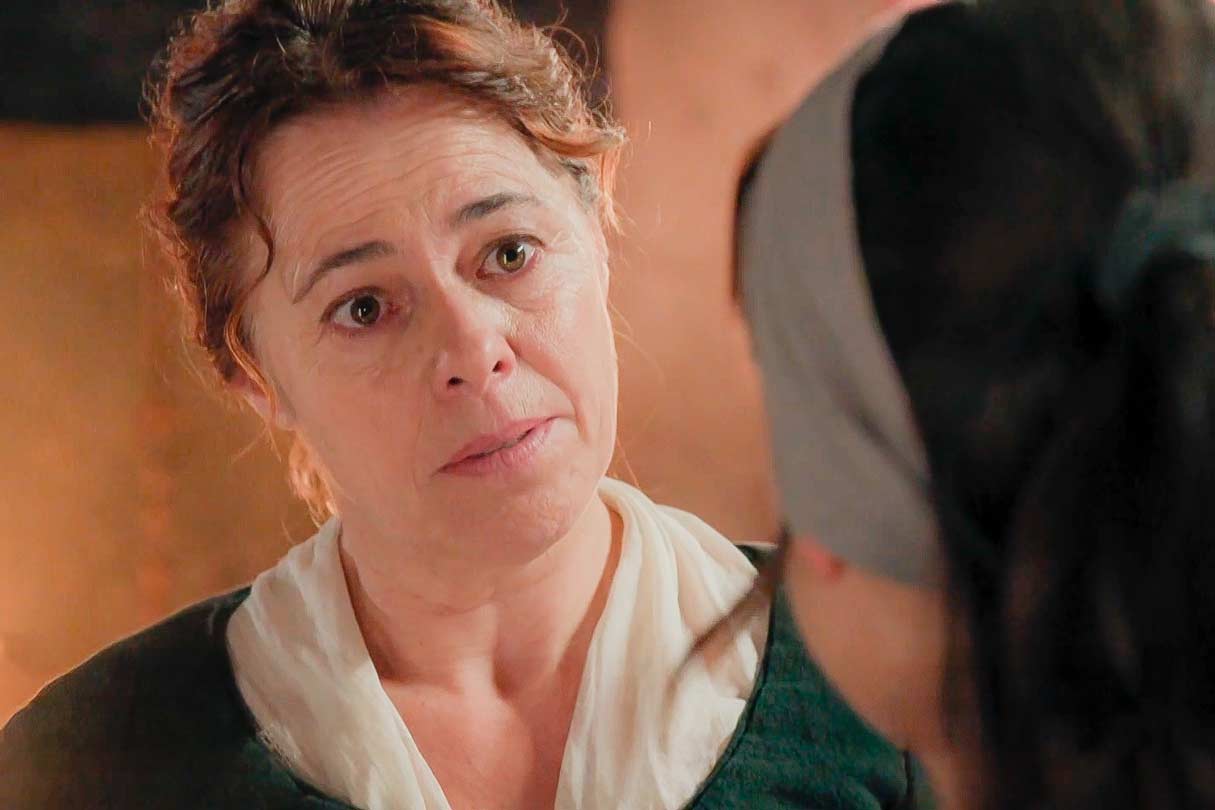 The Valley Mourns Adriana as Midwives Fear Speaking and Luisa Vows to Uncover the Truth of the Birth Night in "Valle Salvaje"