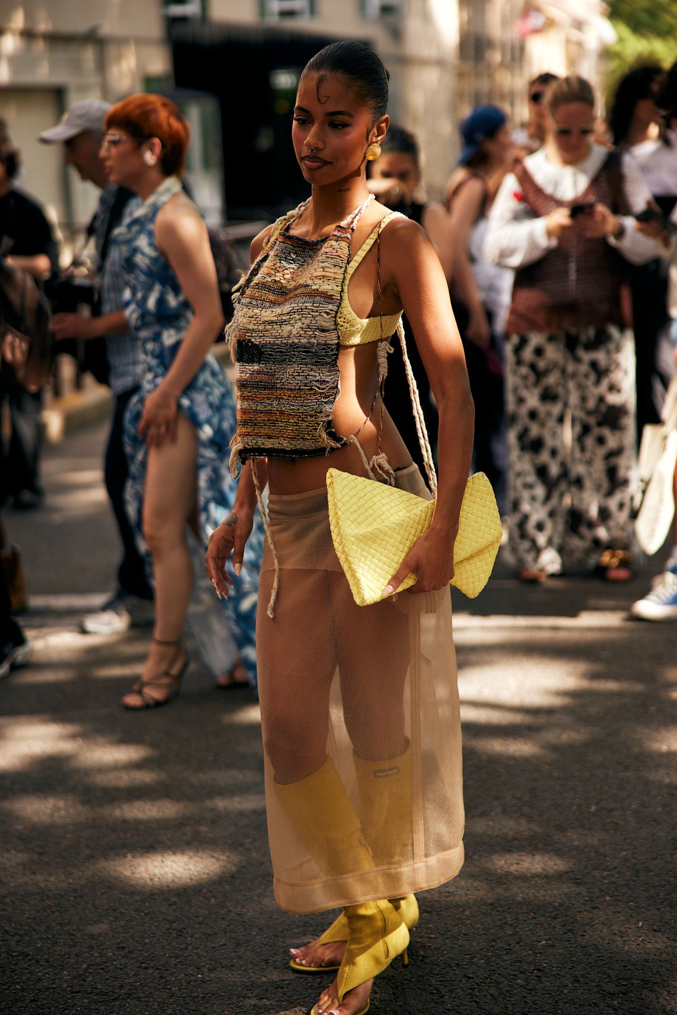 Yellow Footwear Emerges as the Defining Subtle Trend for the Spring-Summer 2026 Fashion Season