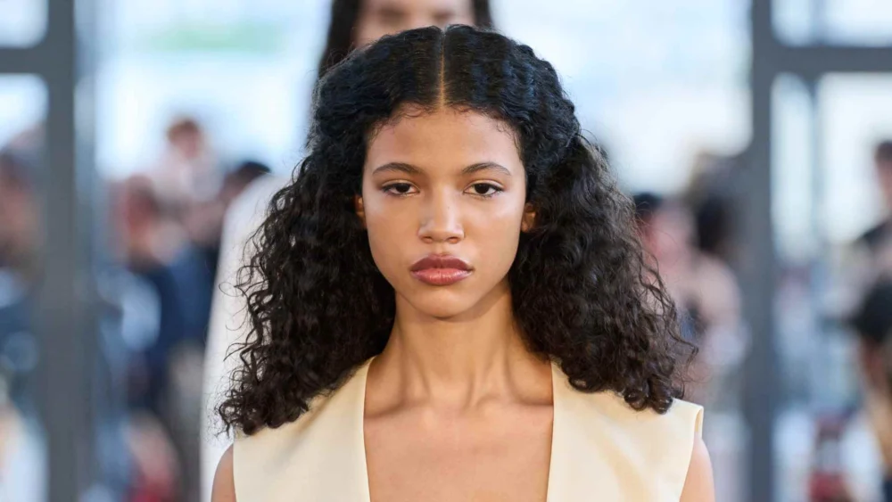 6 Curly Hair Trends Defined by Paris Fashion Week Spring 2026