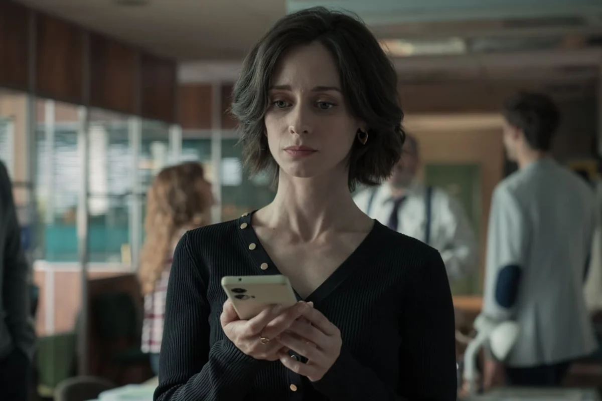 Antena 3 Airs Pivotal Sixth Episode of "Perdiendo el Juicio" as Personal and Professional Lives Intersect Dramatically