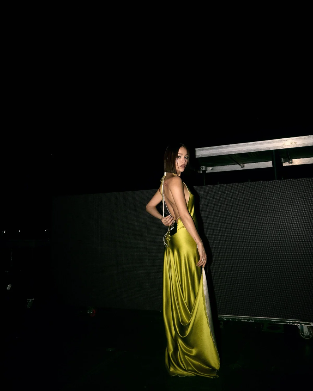 Danna Reinvents Her Artistic Identity at Vive Latino with a Striking Tribute to Rocío Dúrcal and 1990s Minimalist Fashion