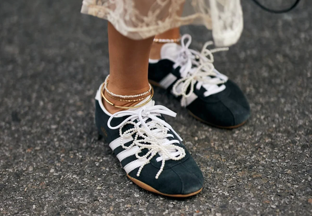 How to Wear Sneakers in Spring-Summer 2026 7 Easy and Stylish Ideas Sweeping Street Style