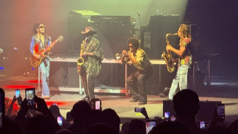 Lenny Kravitz Electrifies Guadalajara in a Memorable Concert Spectacle