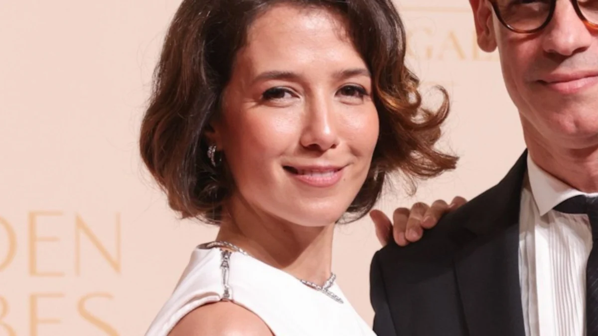 Marjorie Estiano Dazzles at Rio Golden Globe Gala, Rekindling Public Fascination with Enigmatic Japanese Script Tattoo