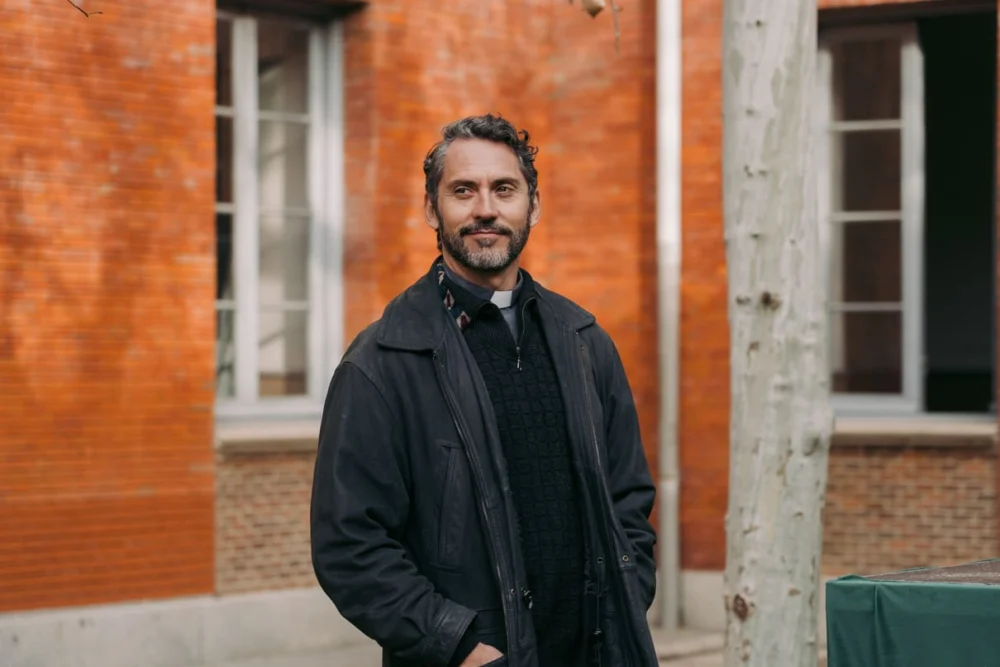 Mi Querida Señorita Aims to Resonate with Modern Audiences Through Contemporary Retelling of a Spanish Classic