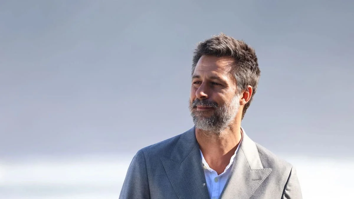 Rojo Sobre Blanco: RTVE Bets Big on New Crime Series Starring Hugo Silva and María Hervás