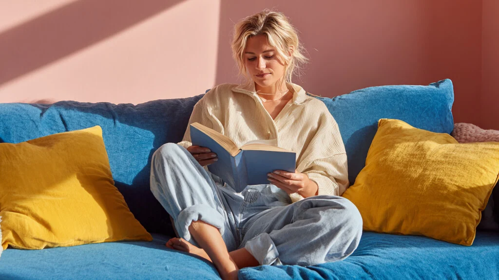 Spanish Literary Sensation Elísabet Benavent Set to Launch New Novel Una Niña Buena Amid Expanding Netflix Portfolio