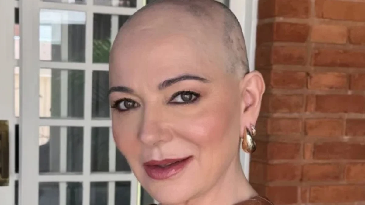 Karina Lucco, Mother of Lucas Lucco, Inspires with Message of Self-Acceptance Amidst Alopecia Areata Treatment