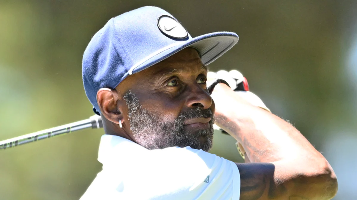Jerry Rice Chases Heckler Across Golf Course!!!