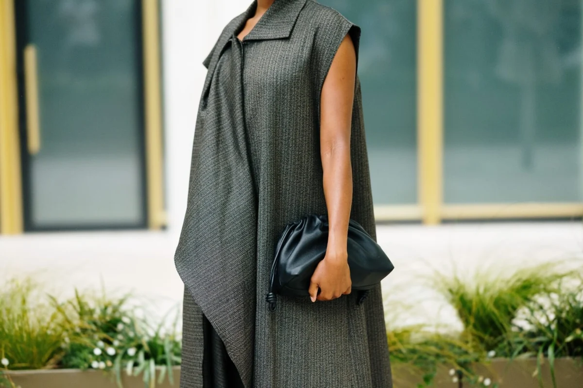 Parfois and Zara confirm that the pouch bag will be the big trend of autumn 2026: 8 elegant and versatile models you will want to wear every day.