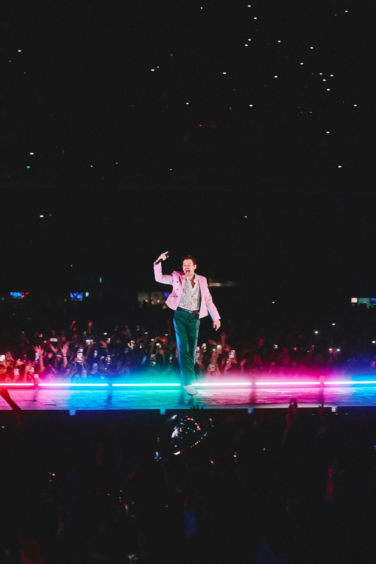 Harry Styles Transforms Mexico City Into a Global Fashion Capital During Six Night Residency at Estadio GNP
