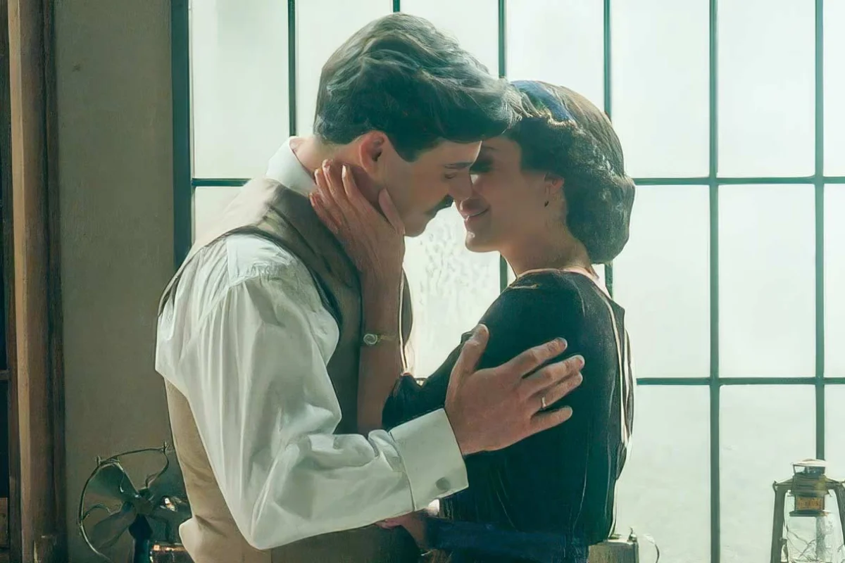 The Aerodynamic Manual Becomes a Cloak for a Forbidden Romance in "La Promesa"